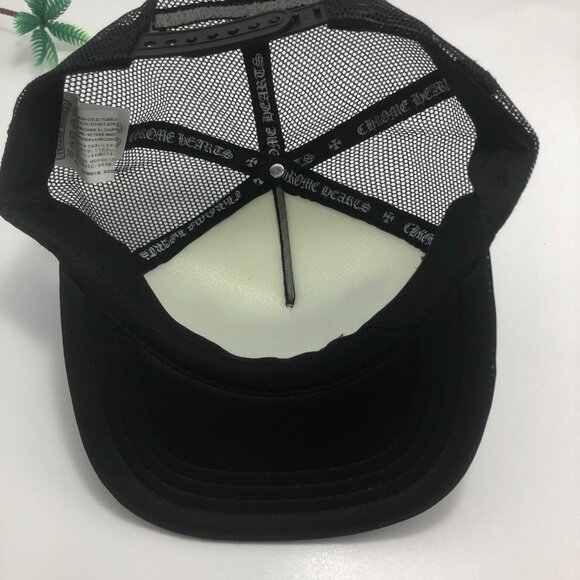 Chrome Hearts white hat with multicolored cross design - Picture 3 of 6